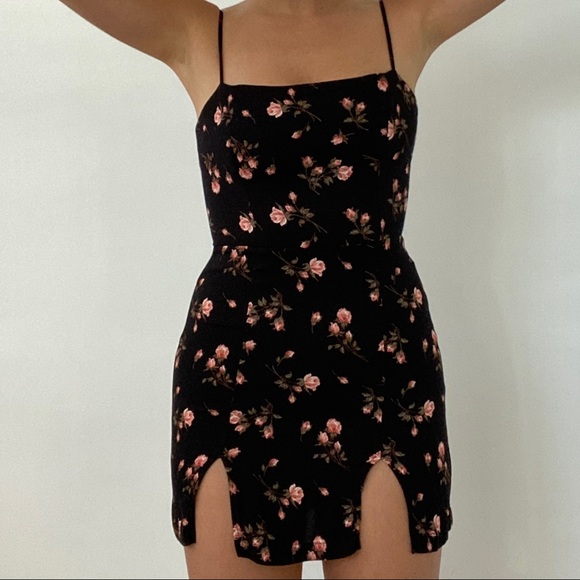 Reformation Dresses & Skirts - Reformation Black Floral Mini Dress